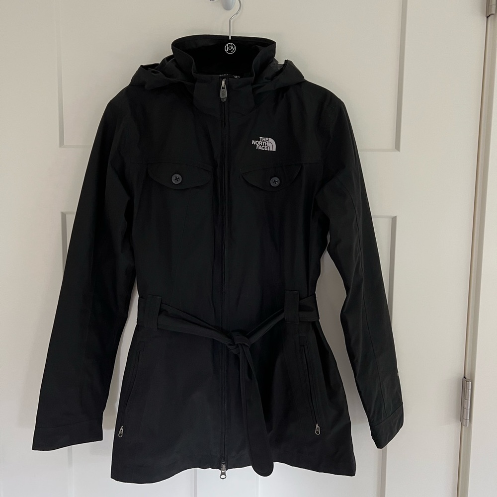 The North Face Rain Jacket - Womens Size Medium